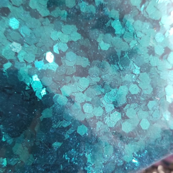 Body Glitter - Picture 4 of 4